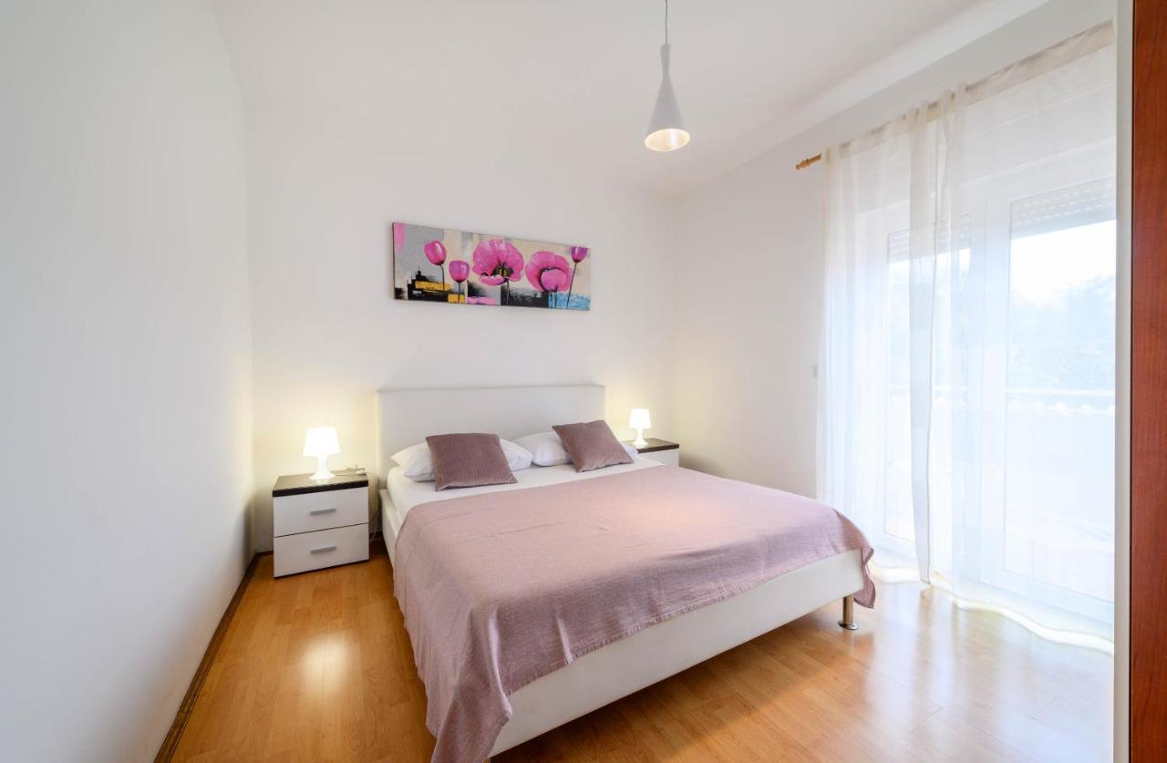 Apartment Malibu Жаборич Екстериор снимка