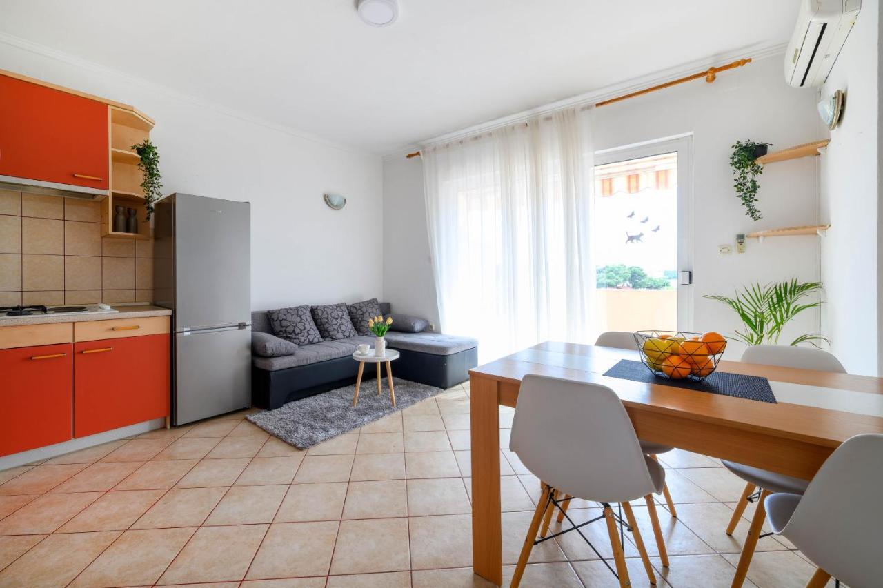 Apartment Malibu Жаборич Екстериор снимка