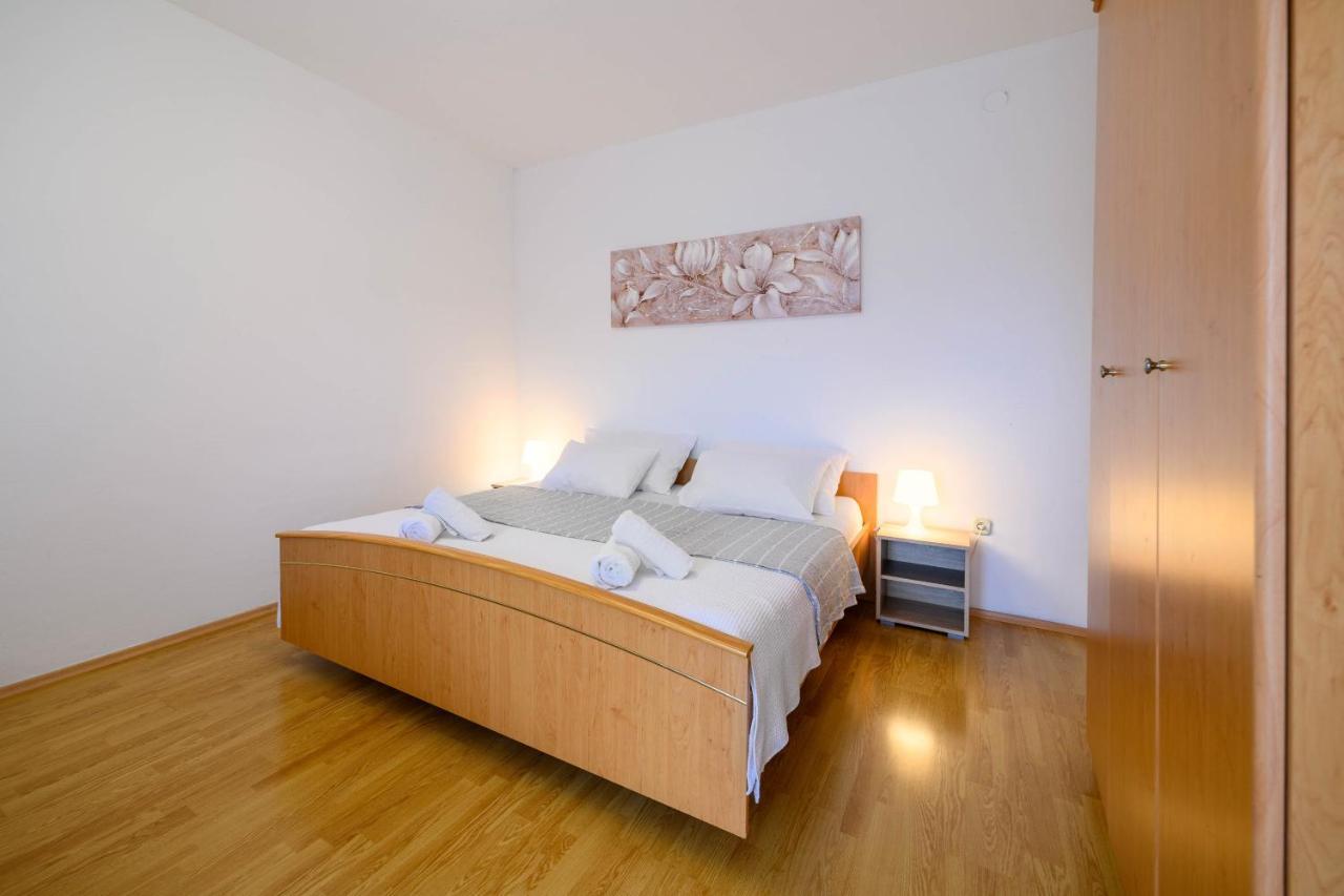 Apartment Malibu Жаборич Екстериор снимка
