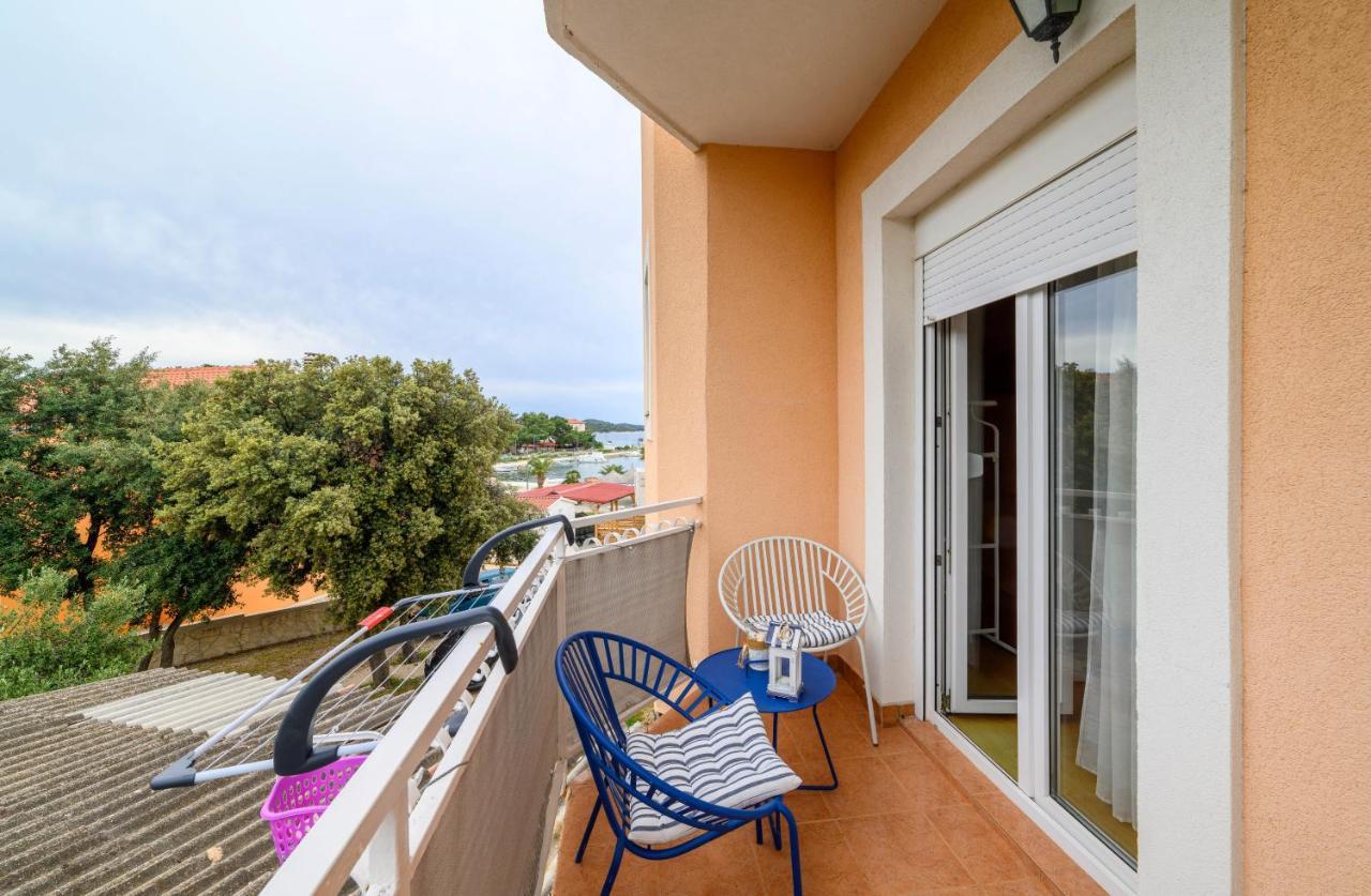 Apartment Malibu Жаборич Екстериор снимка