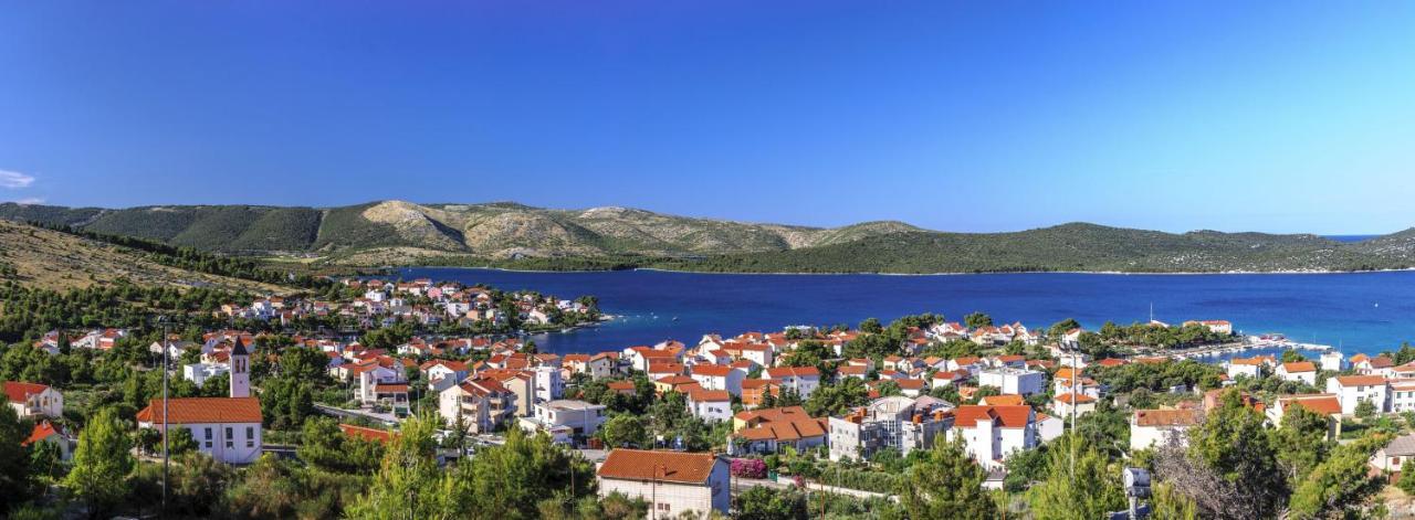 Apartment Malibu Жаборич Екстериор снимка